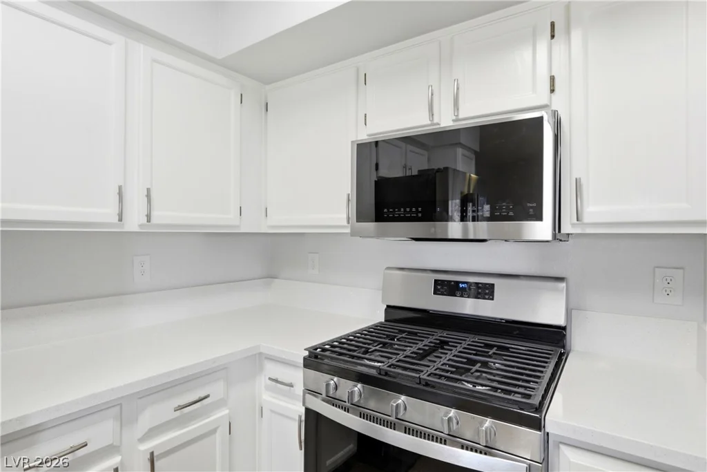 5415 Harmon, Las Vegas, NV 89103