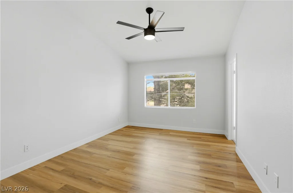 5415 Harmon, Las Vegas, NV 89103