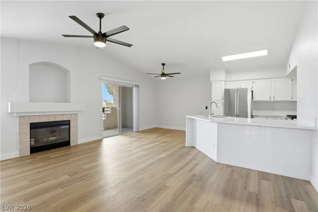 5415 Harmon, Las Vegas, NV 89103