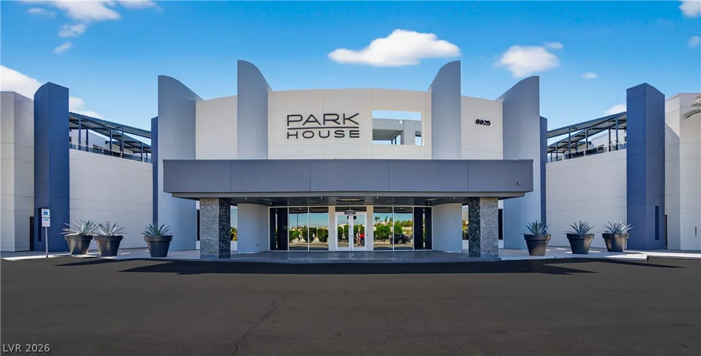 8925 Flamingo, Las Vegas, NV 89147