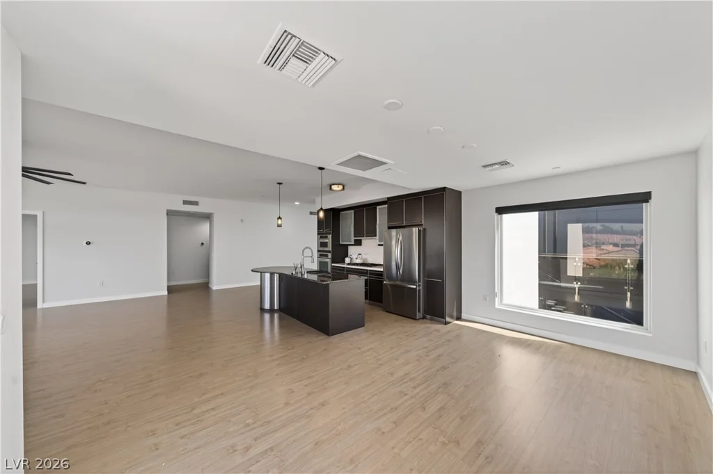 8925 Flamingo, Las Vegas, NV 89147