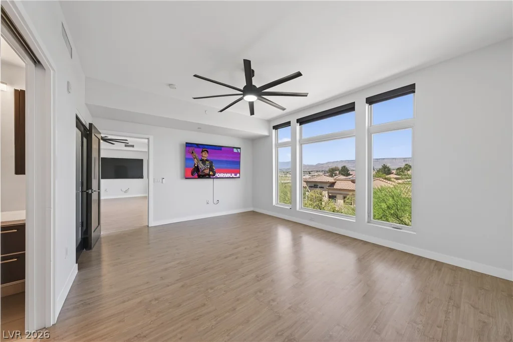 8925 Flamingo, Las Vegas, NV 89147