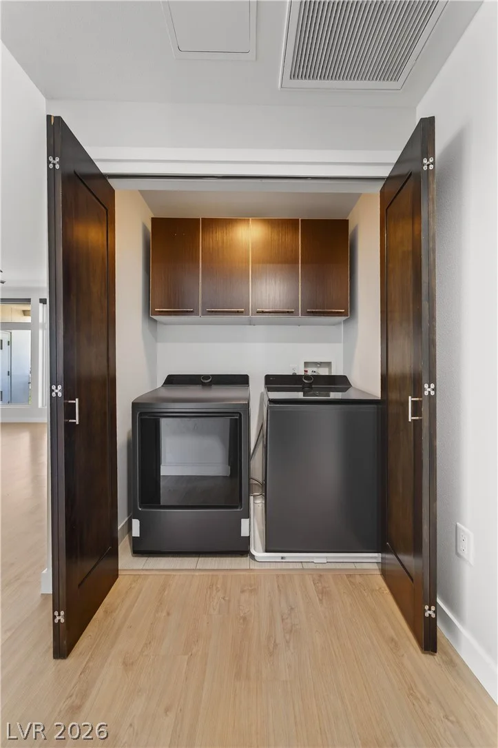 8925 Flamingo, Las Vegas, NV 89147