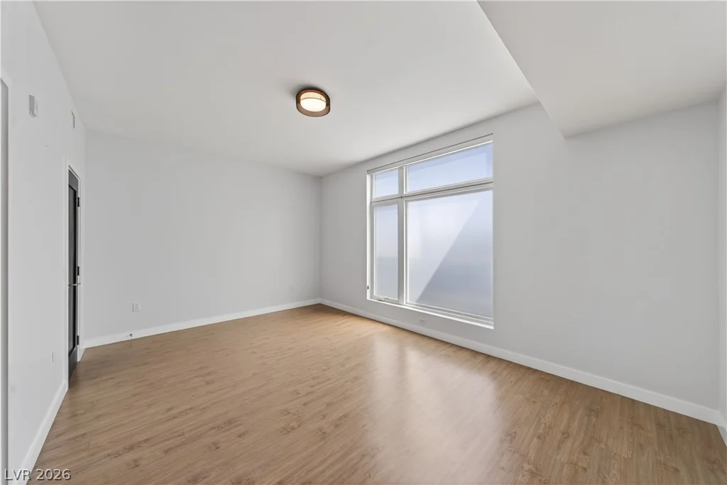 8925 Flamingo, Las Vegas, NV 89147