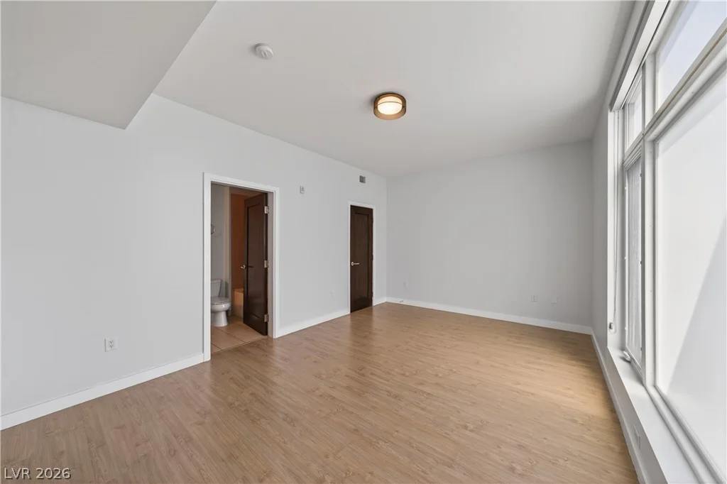 8925 Flamingo, Las Vegas, NV 89147