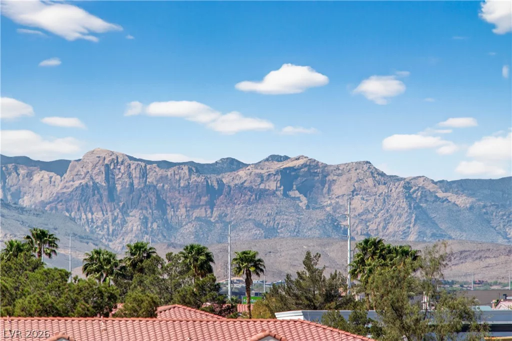 8925 Flamingo, Las Vegas, NV 89147