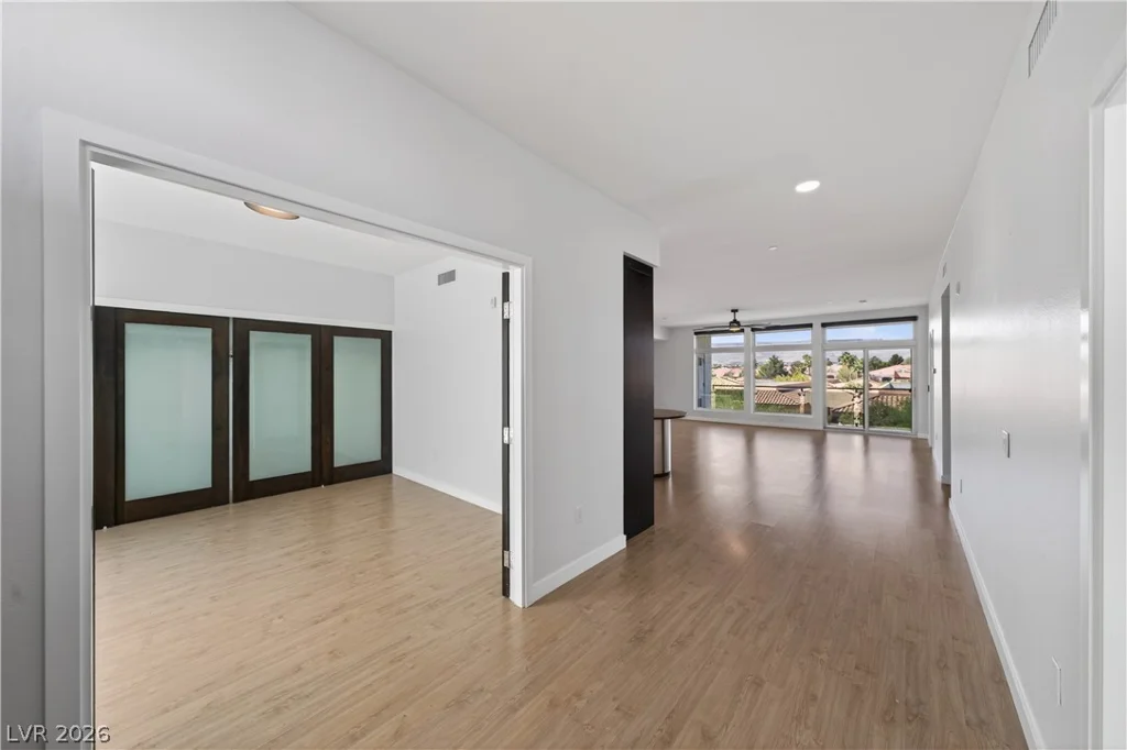 8925 Flamingo, Las Vegas, NV 89147