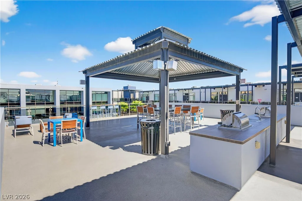 8925 Flamingo, Las Vegas, NV 89147