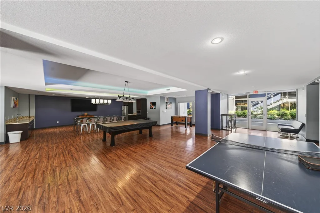 8925 Flamingo, Las Vegas, NV 89147
