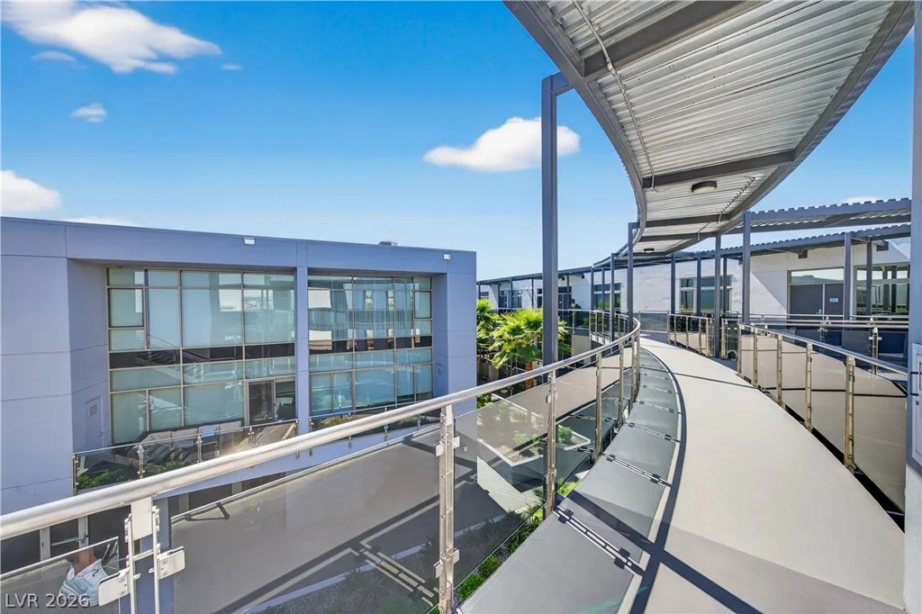 8925 Flamingo, Las Vegas, NV 89147