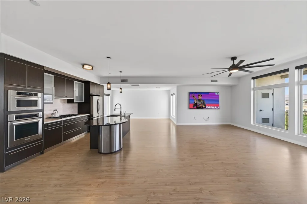 8925 Flamingo, Las Vegas, NV 89147