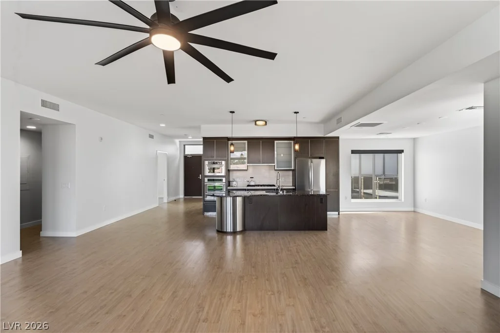 8925 Flamingo, Las Vegas, NV 89147