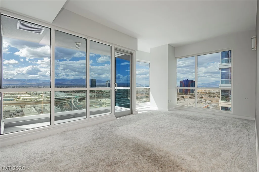 4575 Dean Martin, Las Vegas, NV 89103