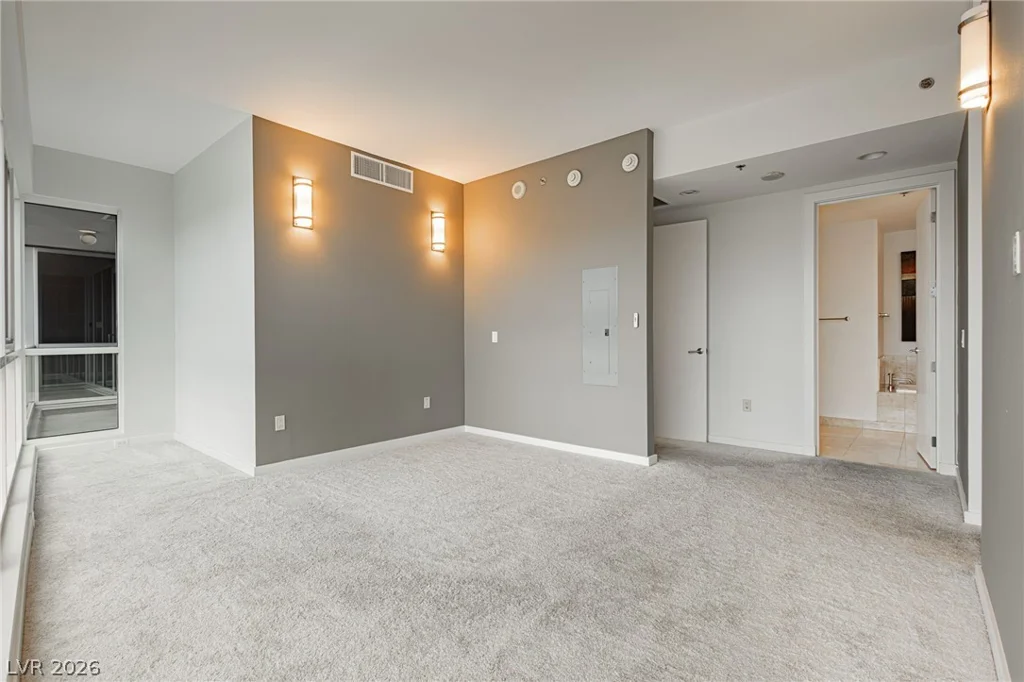 4575 Dean Martin, Las Vegas, NV 89103