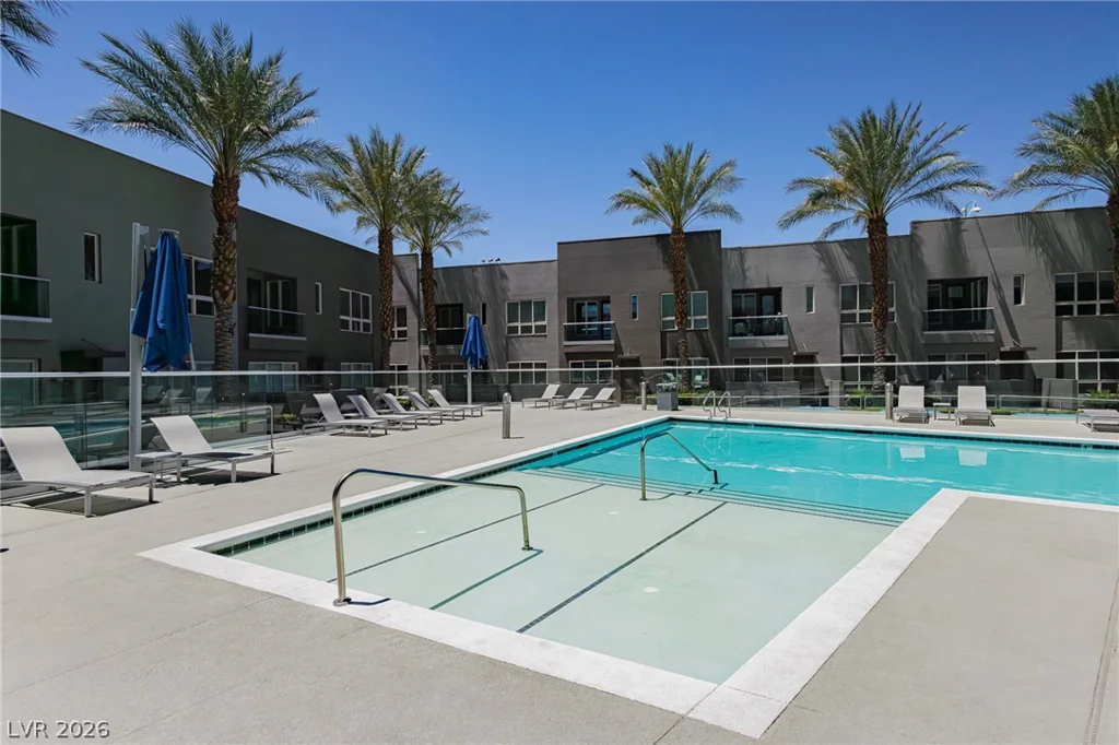 4575 Dean Martin, Las Vegas, NV 89103