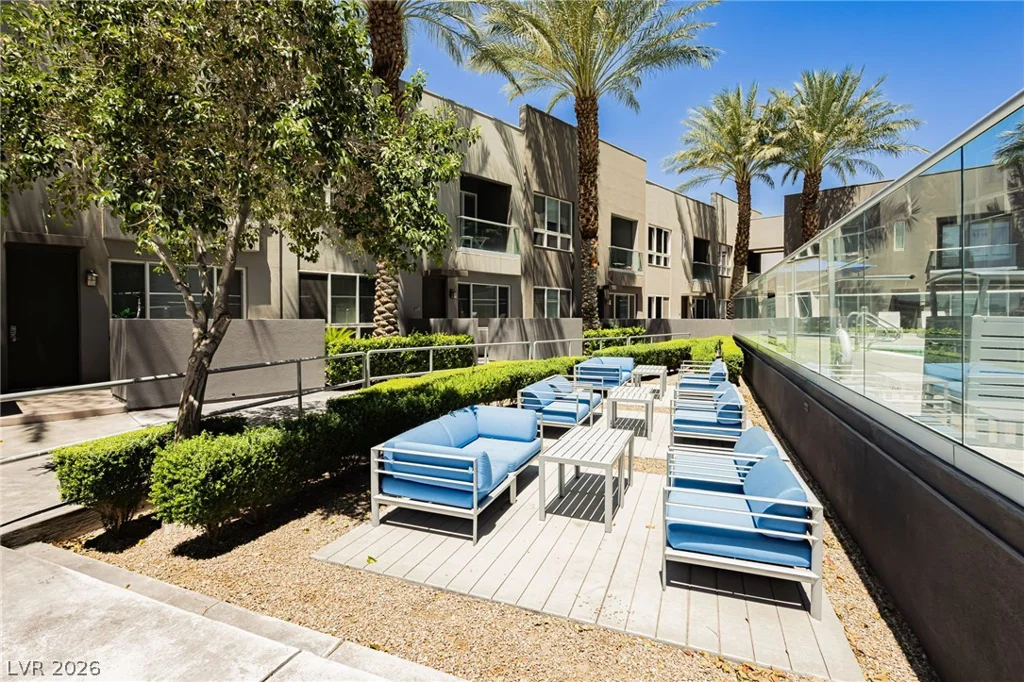 4575 Dean Martin, Las Vegas, NV 89103