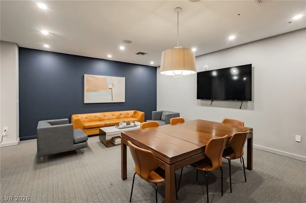 4575 Dean Martin, Las Vegas, NV 89103