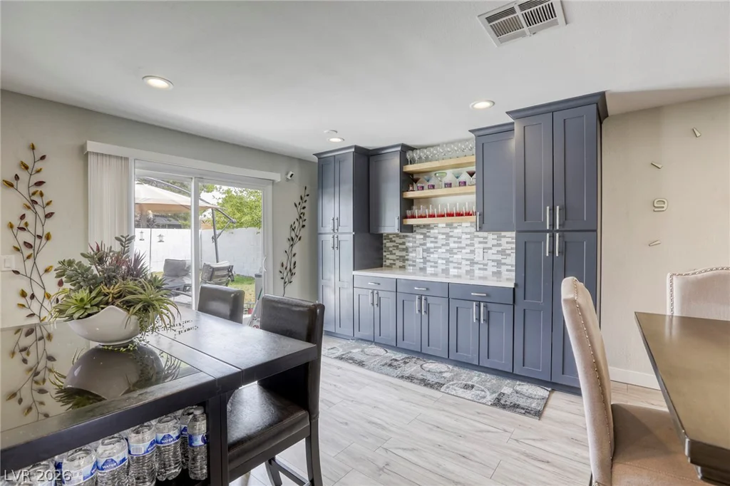 4562 Skyland, Las Vegas, NV 89121