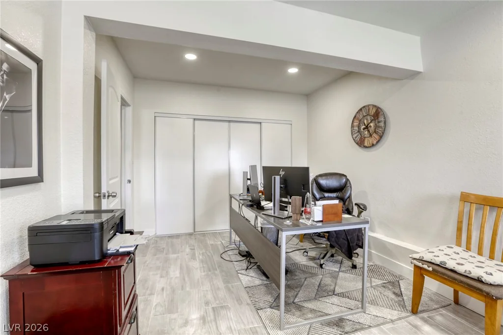 4562 Skyland, Las Vegas, NV 89121