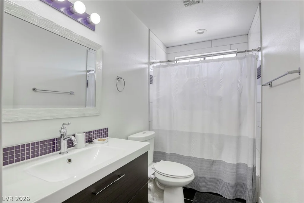 4562 Skyland, Las Vegas, NV 89121