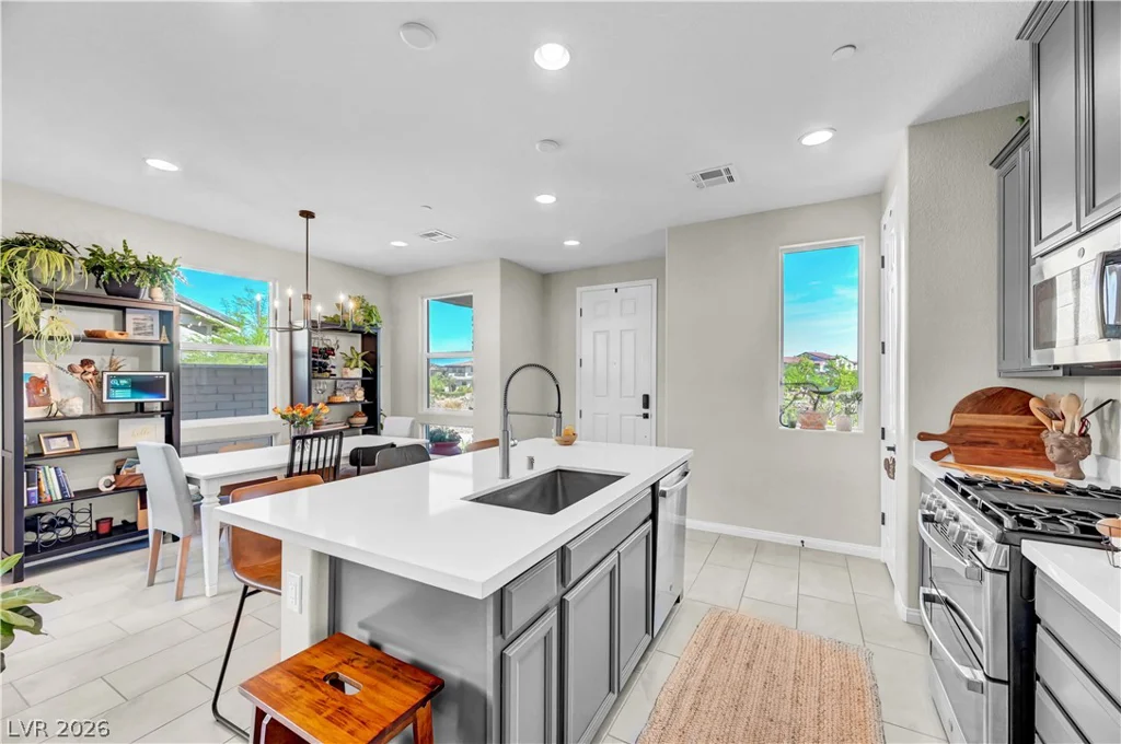 780 Last Dance, Henderson, NV 89011
