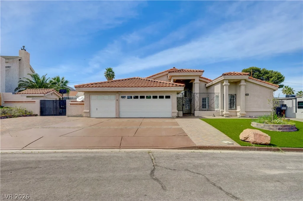 631 Robin, Henderson, NV 89015