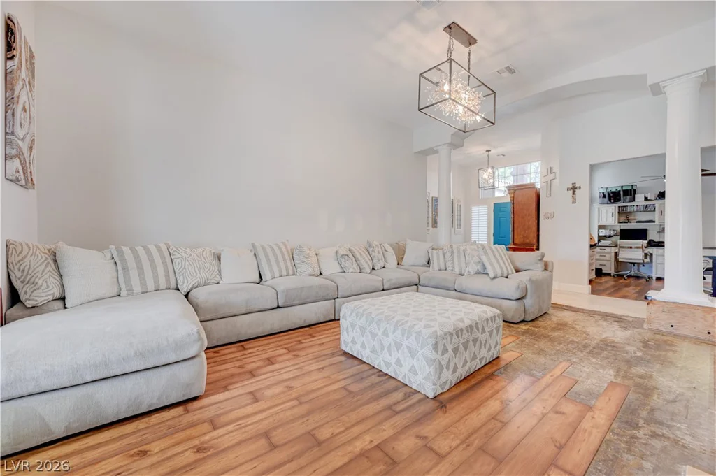 631 Robin, Henderson, NV 89015