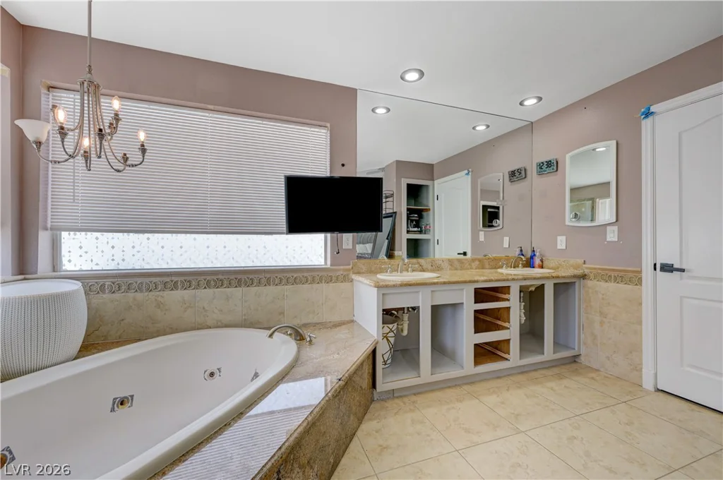 631 Robin, Henderson, NV 89015