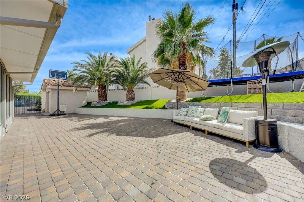 631 Robin, Henderson, NV 89015