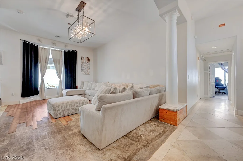 631 Robin, Henderson, NV 89015