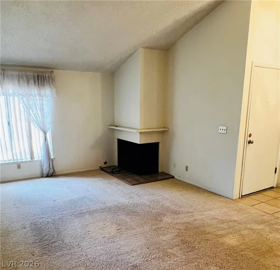709 Ridgemount, Las Vegas, NV 89107