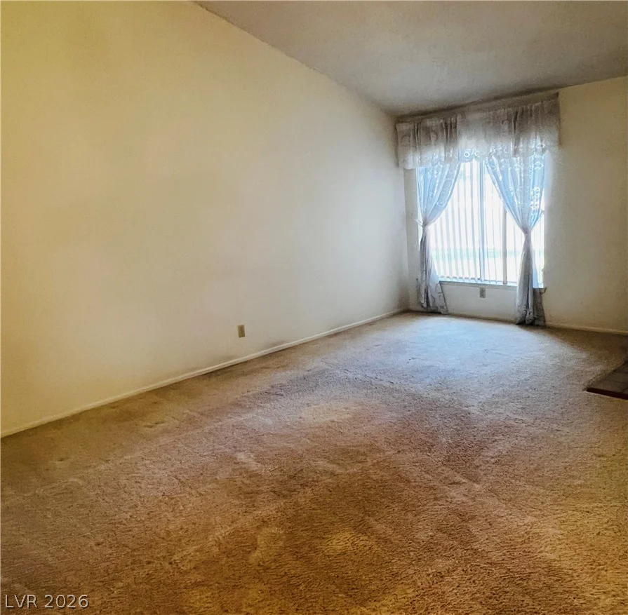 709 Ridgemount, Las Vegas, NV 89107
