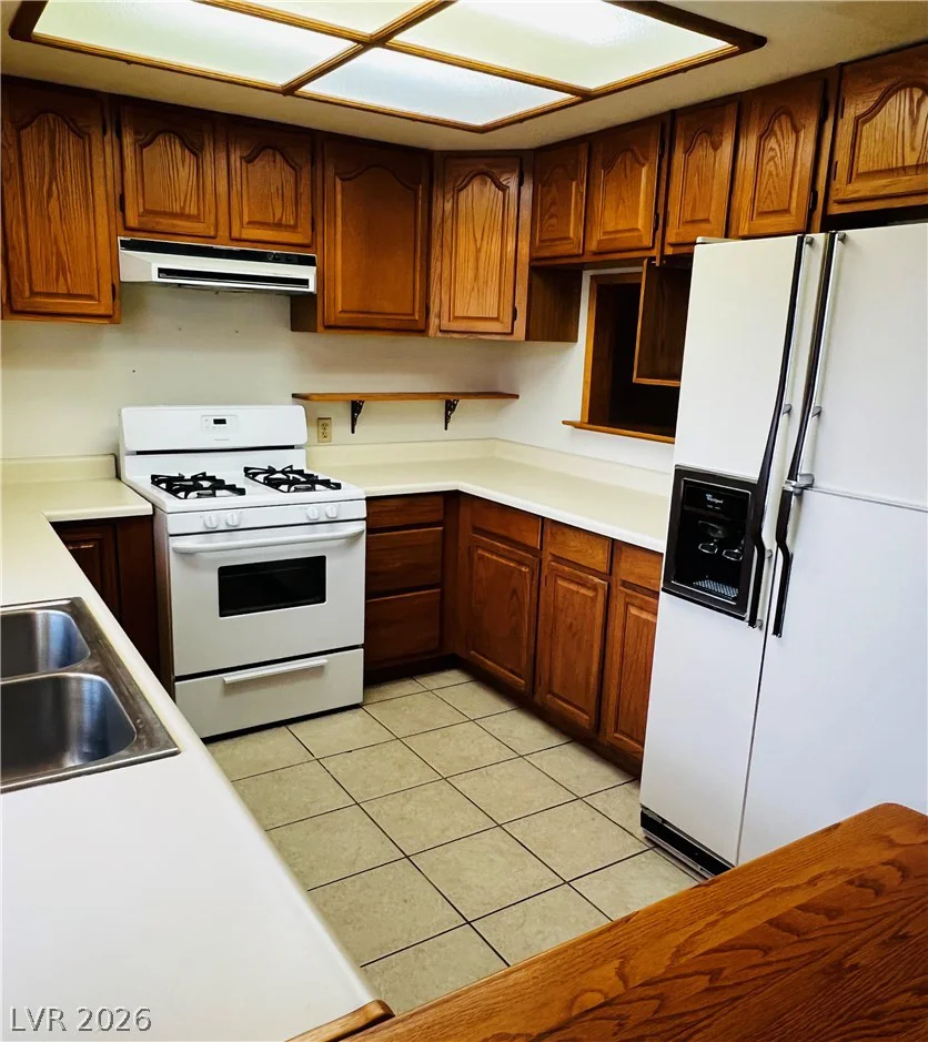 709 Ridgemount, Las Vegas, NV 89107