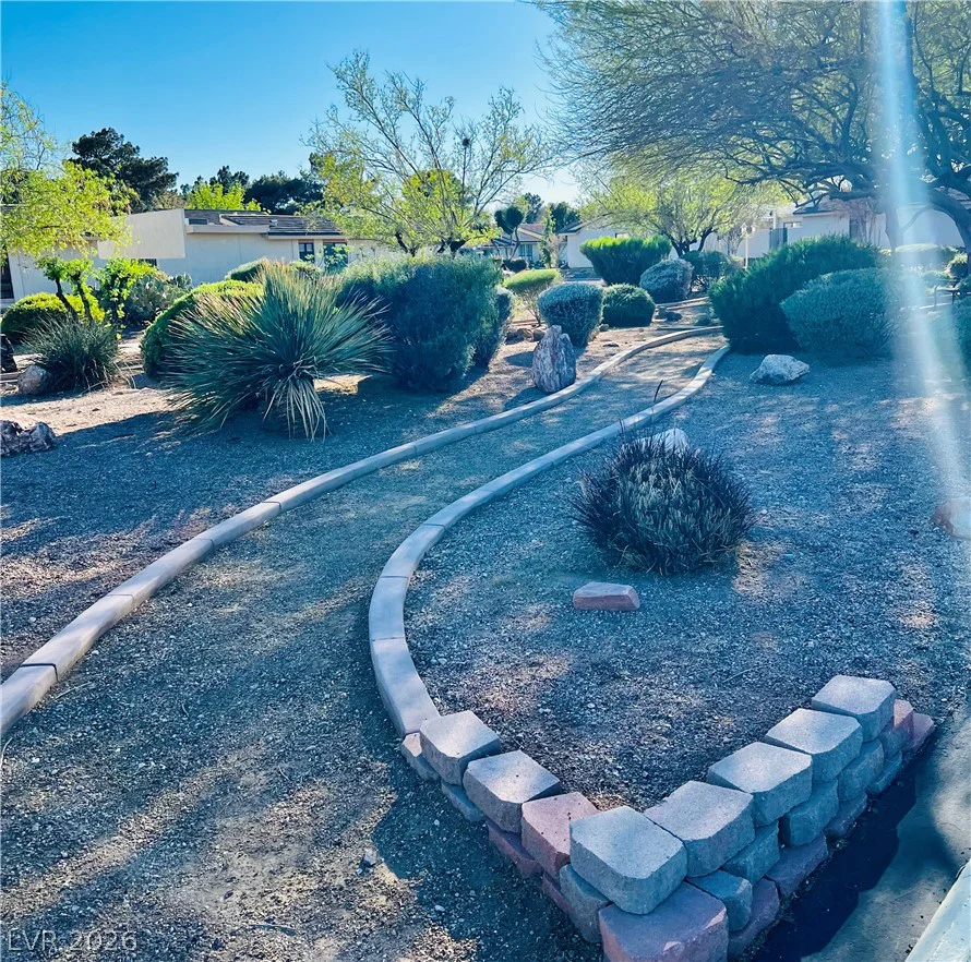 709 Ridgemount, Las Vegas, NV 89107