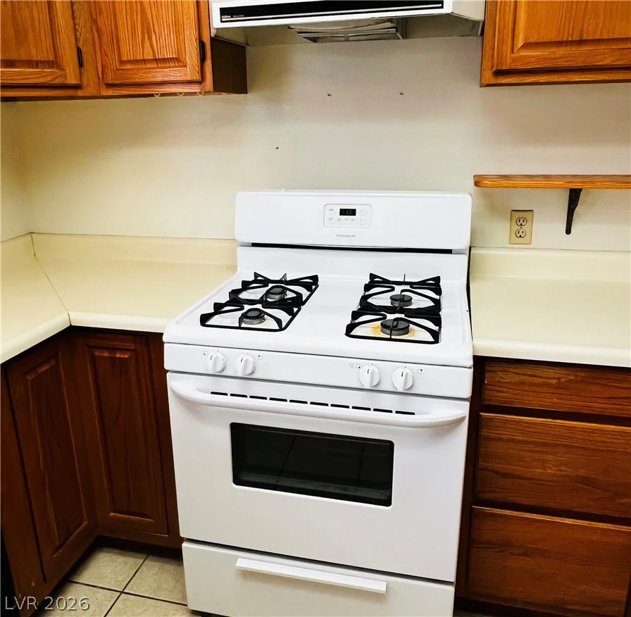 709 Ridgemount, Las Vegas, NV 89107