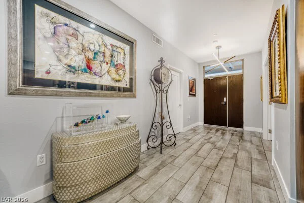 8925 Flamingo, Las Vegas, NV 89147