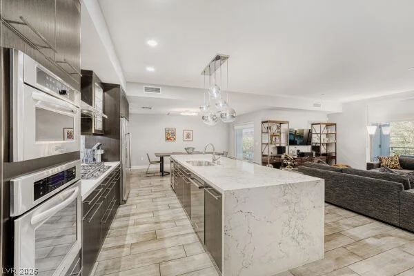 8925 Flamingo, Las Vegas, NV 89147
