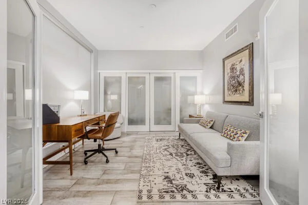 8925 Flamingo, Las Vegas, NV 89147