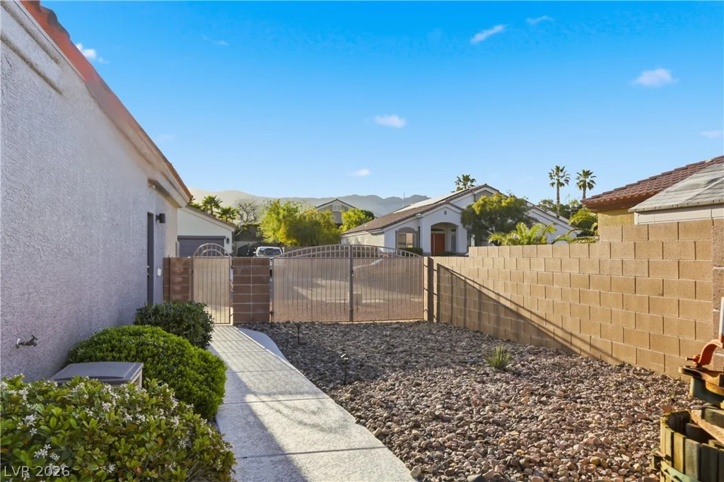 6102 Rocketman, Las Vegas, NV 89149