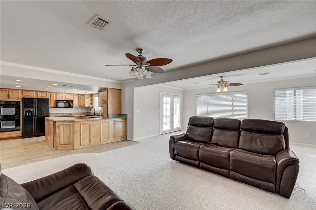 3015 El Camino, Las Vegas, NV 89146