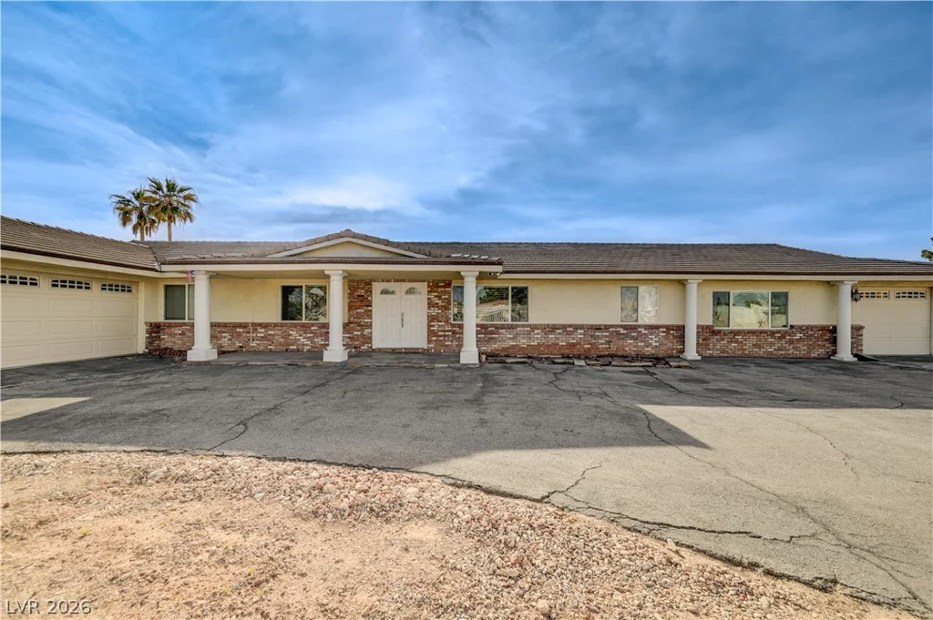 3015 El Camino, Las Vegas, NV 89146