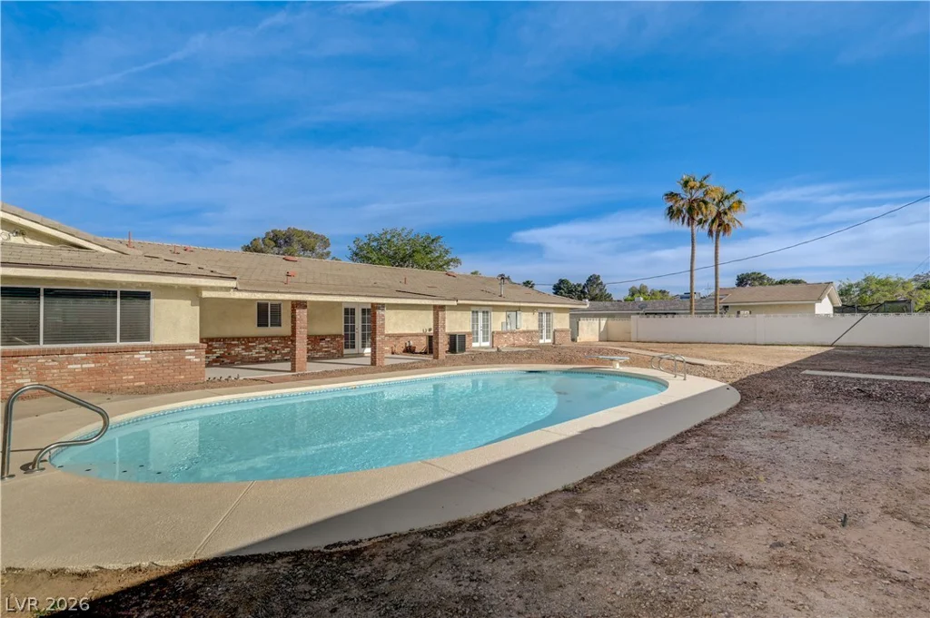 3015 El Camino, Las Vegas, NV 89146