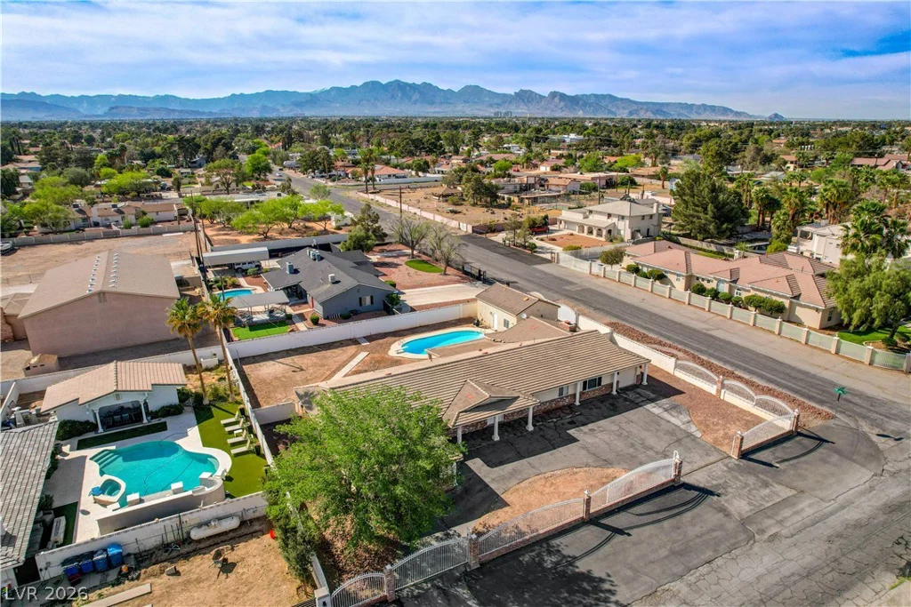 3015 El Camino, Las Vegas, NV 89146