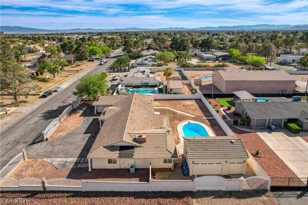 3015 El Camino, Las Vegas, NV 89146