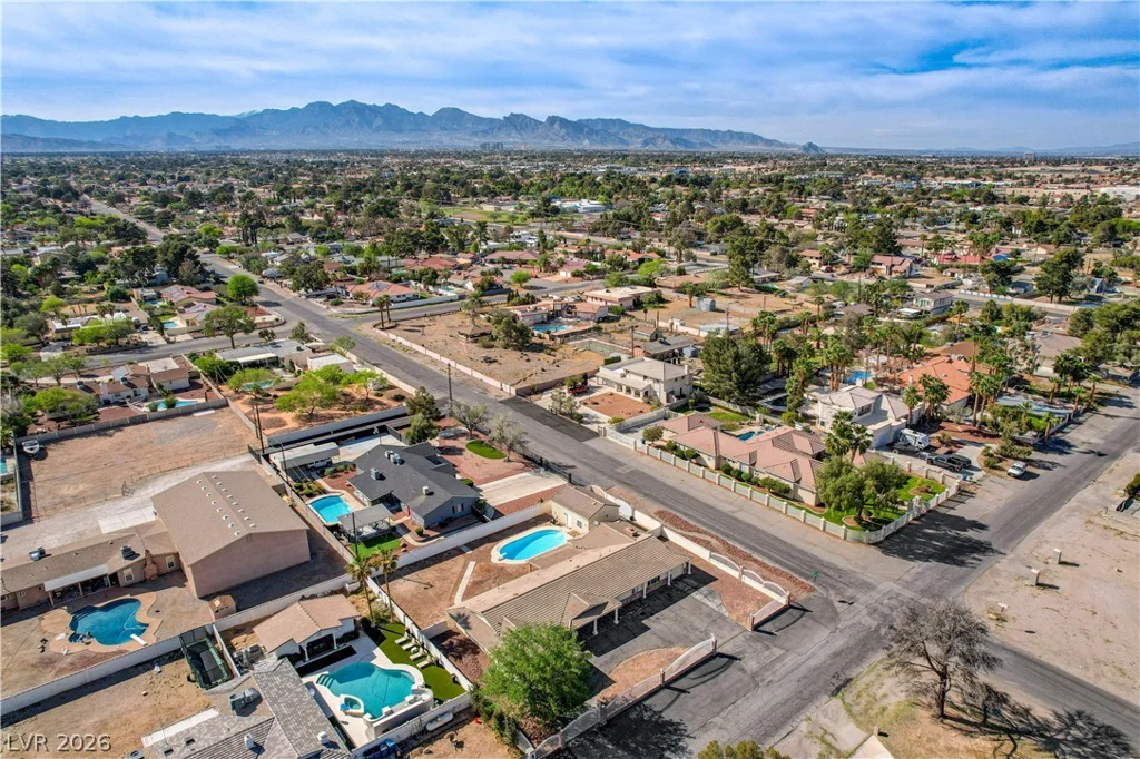 3015 El Camino, Las Vegas, NV 89146