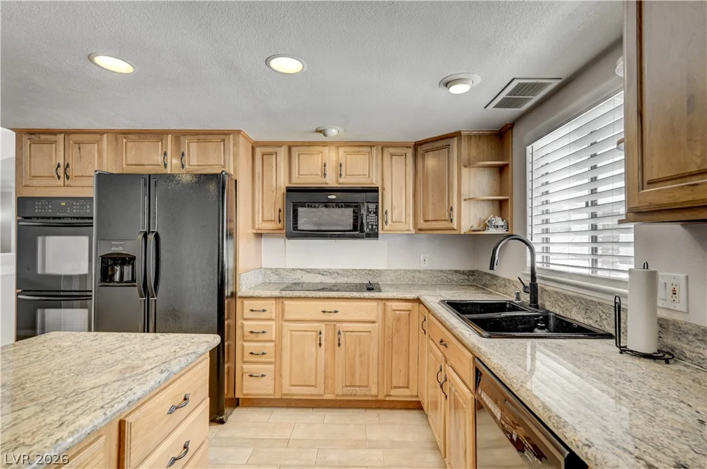 3015 El Camino, Las Vegas, NV 89146