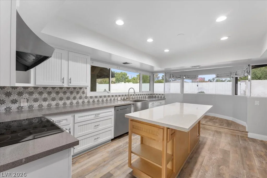 2211 Edgewood, Las Vegas, NV 89102