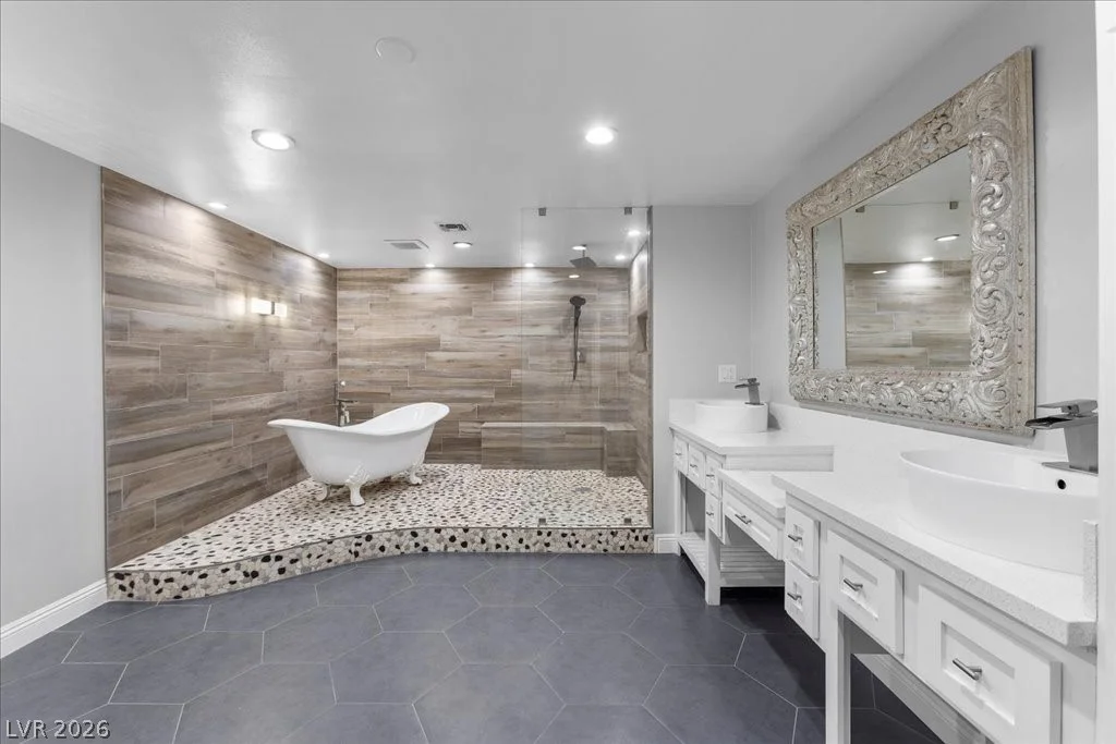 2211 Edgewood, Las Vegas, NV 89102