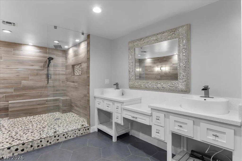 2211 Edgewood, Las Vegas, NV 89102