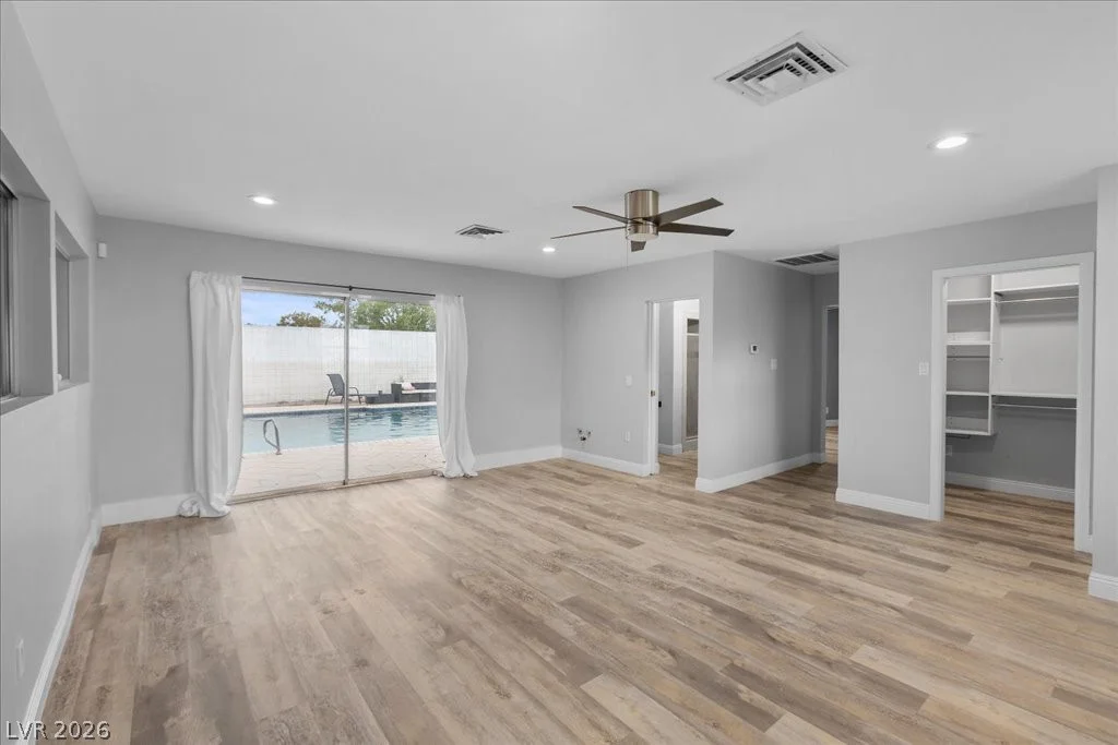 2211 Edgewood, Las Vegas, NV 89102